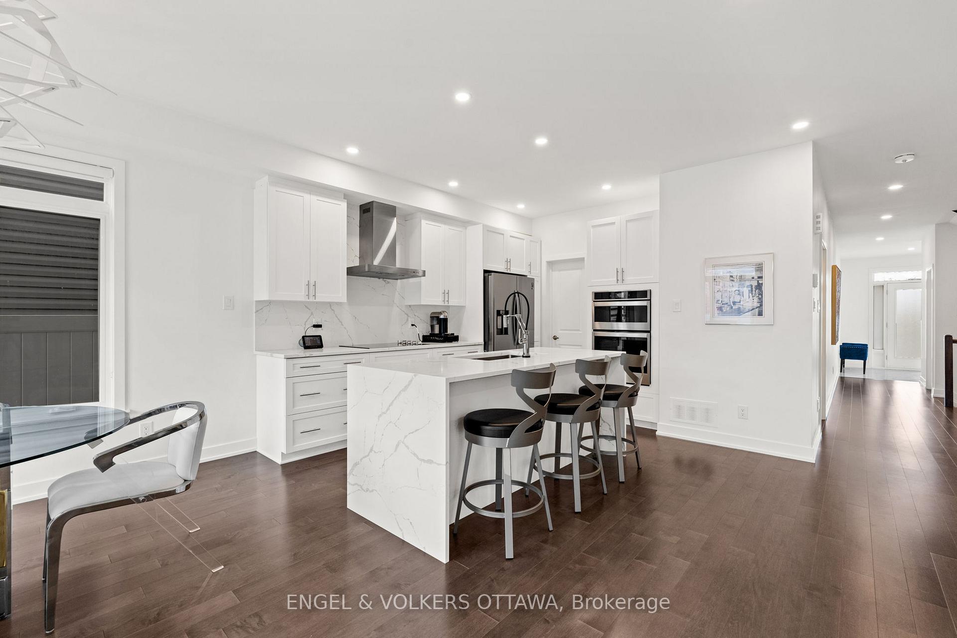 Photo 10 of 1047 Hydrangea Avenue, Ottawa, Riverside South/Gloucester Glen — HOMEH