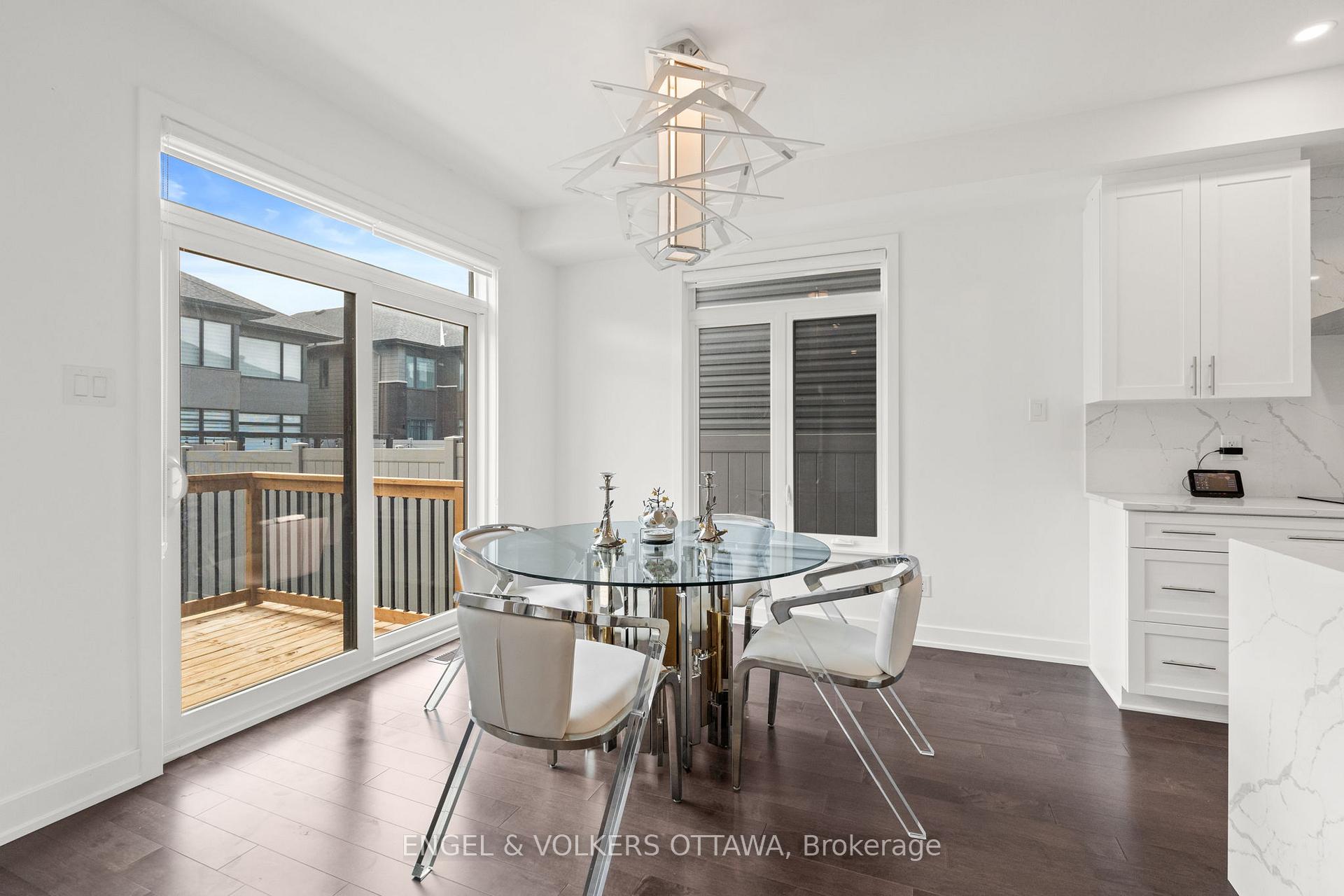 Photo 8 of 1047 Hydrangea Avenue, Ottawa, Riverside South/Gloucester Glen — HOMEH