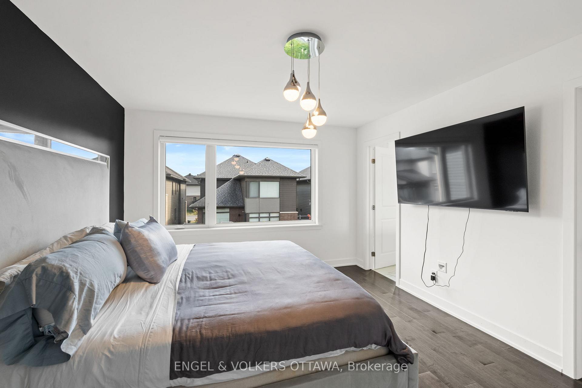 Photo 15 of 1047 Hydrangea Avenue, Ottawa, Riverside South/Gloucester Glen — HOMEH