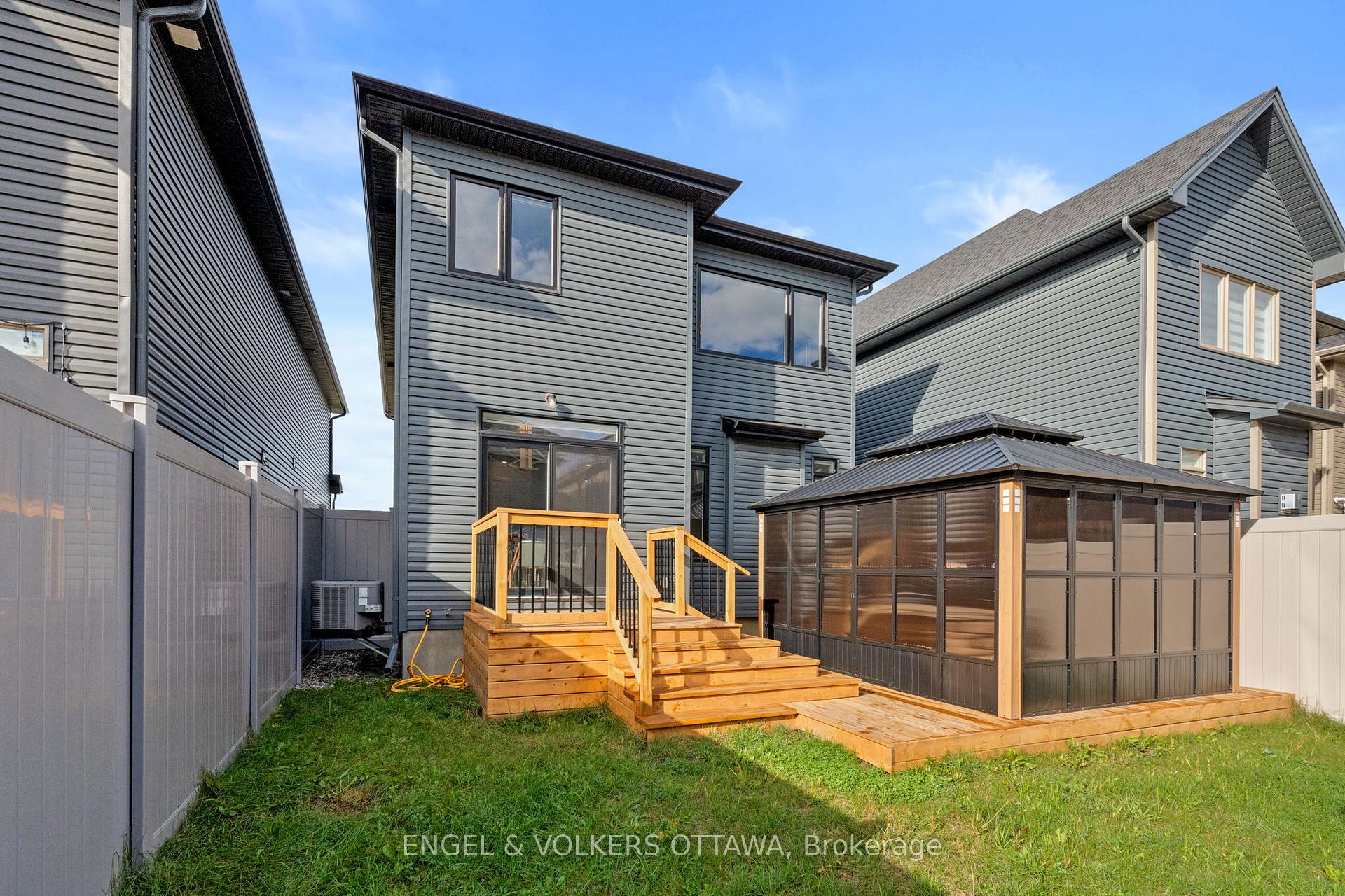 Photo 27 of 1047 Hydrangea Avenue, Ottawa, Riverside South/Gloucester Glen — HOMEH