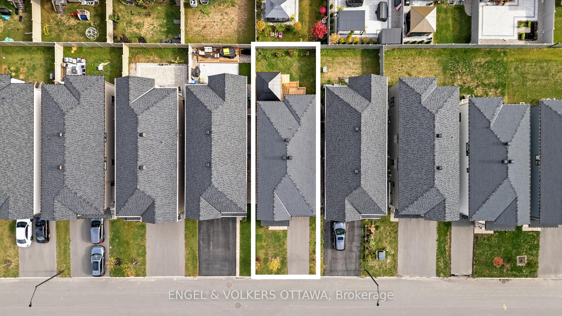 Photo 36 of 1047 Hydrangea Avenue, Ottawa, Riverside South/Gloucester Glen — HOMEH