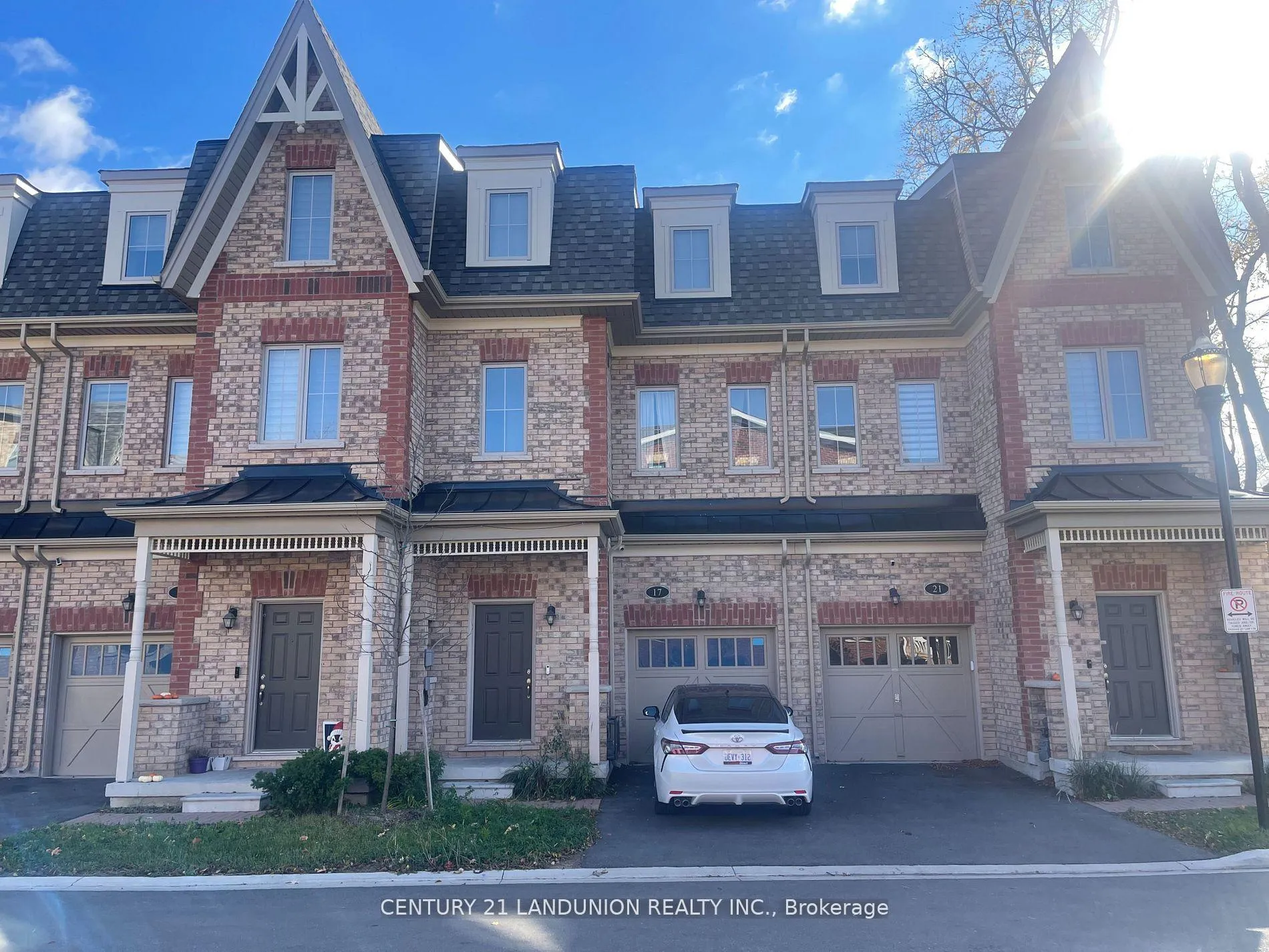 Front of 17 McConaghy Court