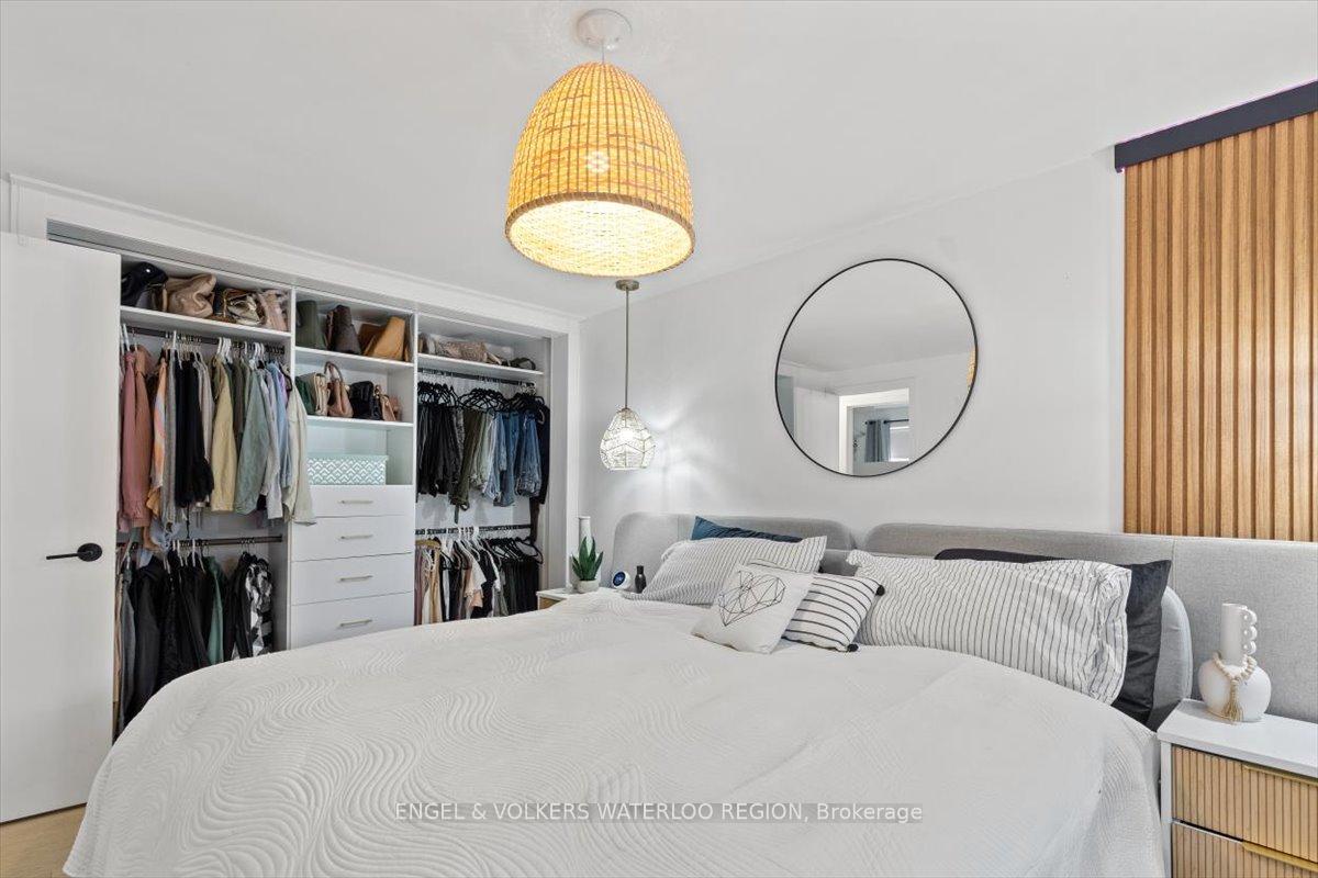 Photo 19 of Unit B, 605 Pinerow Crescent, Waterloo — HOMEH