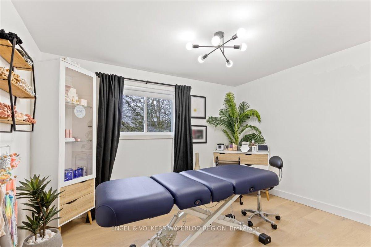 Photo 23 of Unit B, 605 Pinerow Crescent, Waterloo — HOMEH