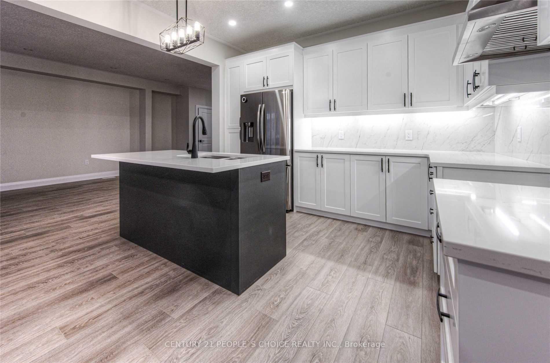 Photo 10 of 285 Raspberry Place, Waterloo, Clair Hills — HOMEH