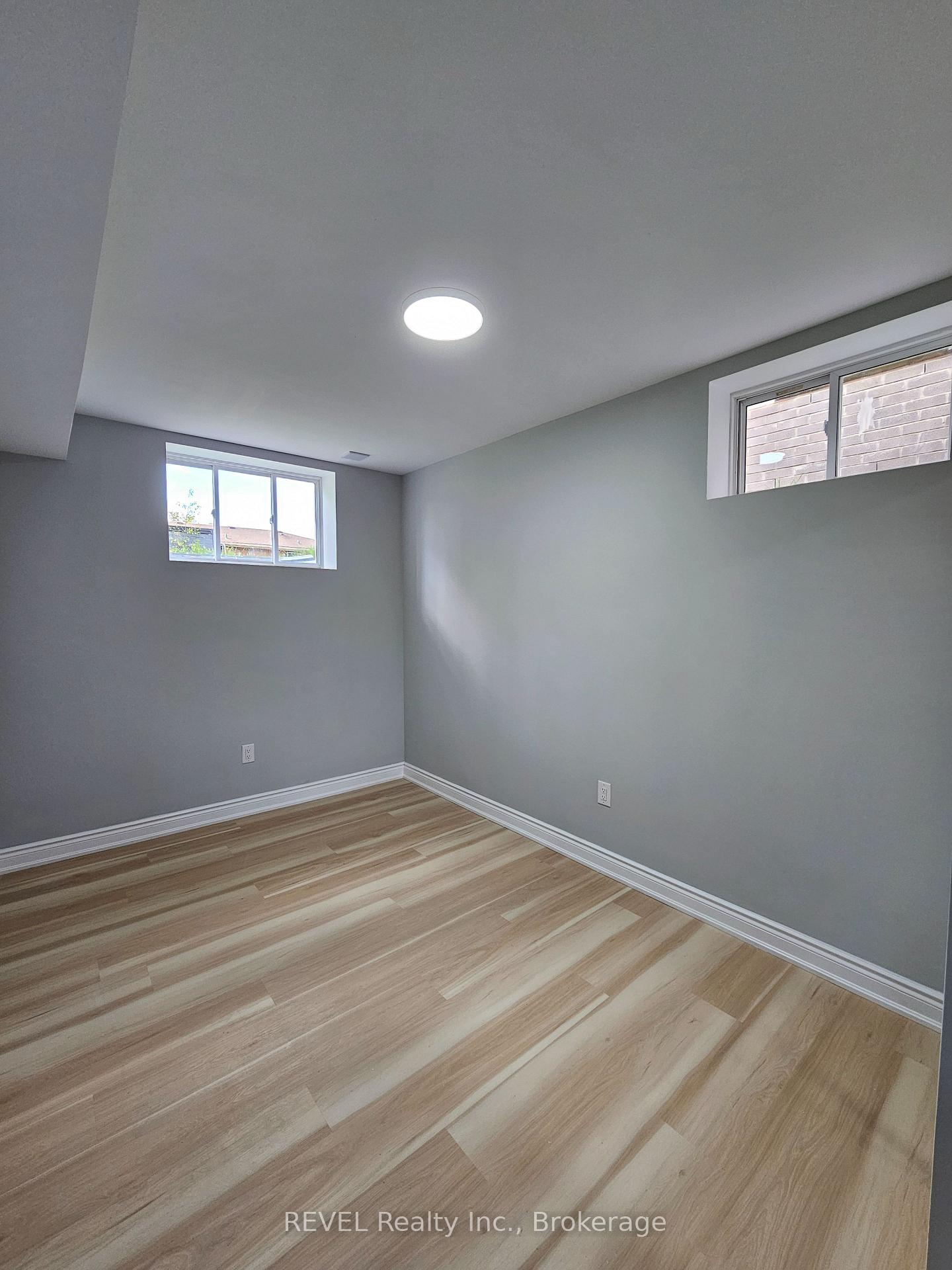 Photo 10 of Unit BASEMENT, 54 Mclaughlin Street, Welland, Lincoln/Crowland — HOMEH