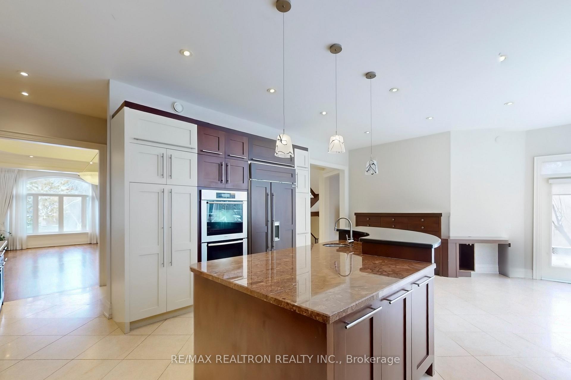 Photo 23 of 486 Spring Gate Boulevard, Vaughan, Crestwood-Springfarm-Yorkhill — HOMEH