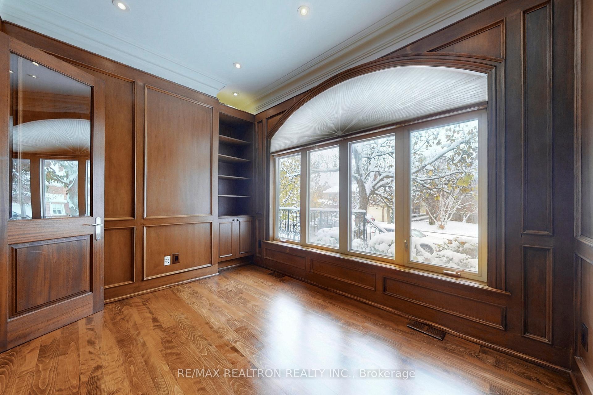Photo 27 of 486 Spring Gate Boulevard, Vaughan, Crestwood-Springfarm-Yorkhill — HOMEH