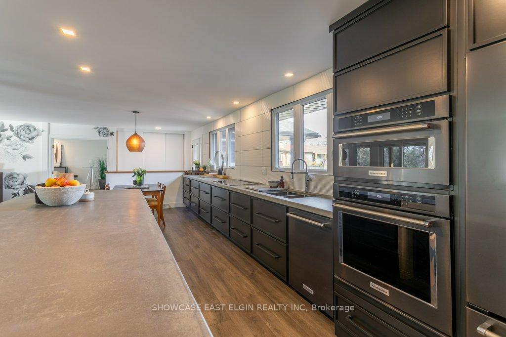 Photo 14 of 26 Lawrence Crescent, Aylmer — HOMEH