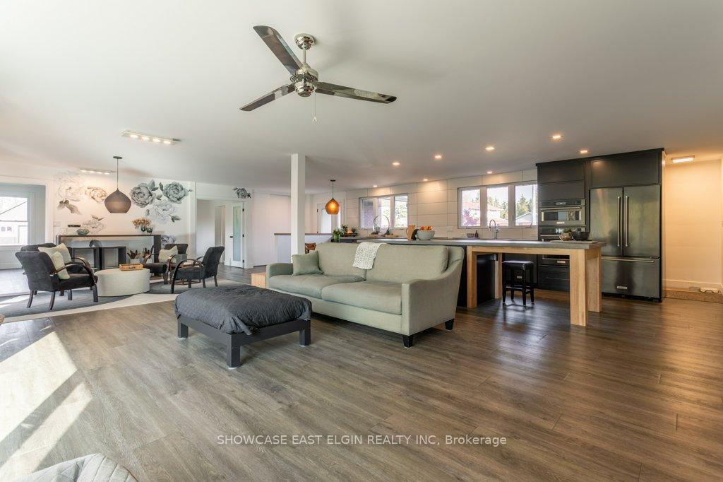 Photo 23 of 26 Lawrence Crescent, Aylmer — HOMEH