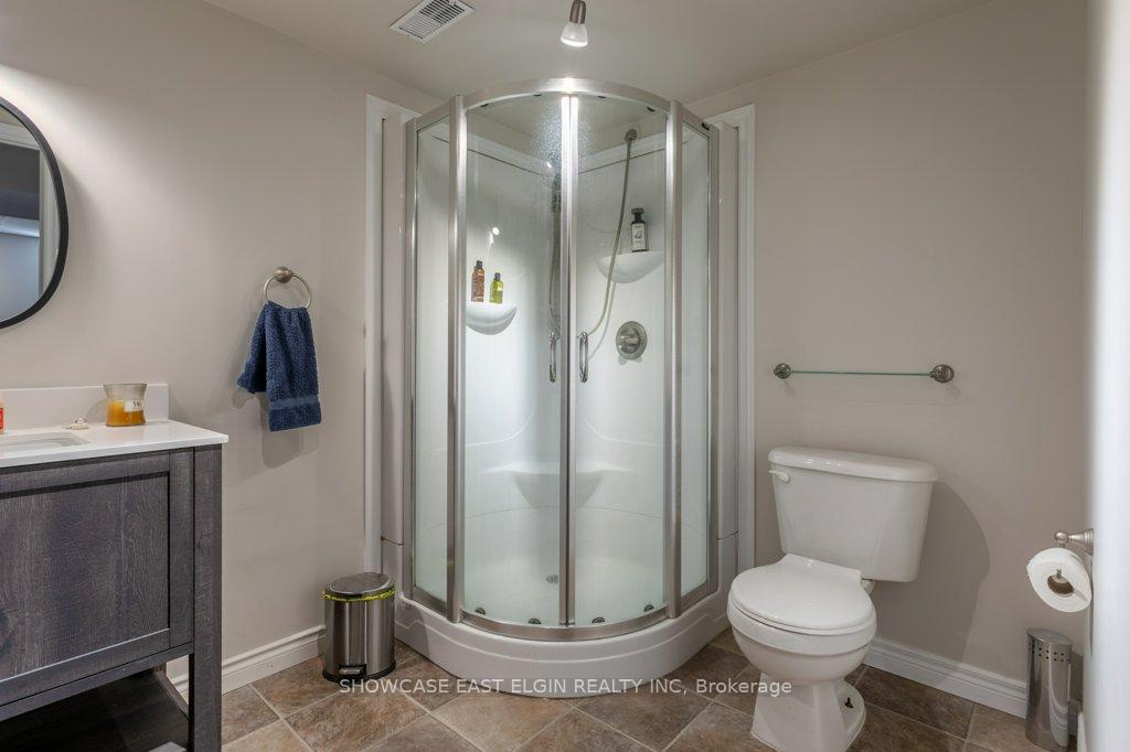 Photo 33 of 26 Lawrence Crescent, Aylmer — HOMEH
