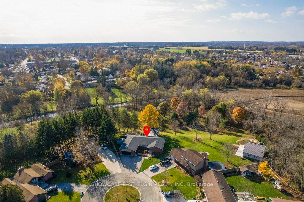 Photo 42 of 26 Lawrence Crescent, Aylmer — HOMEH