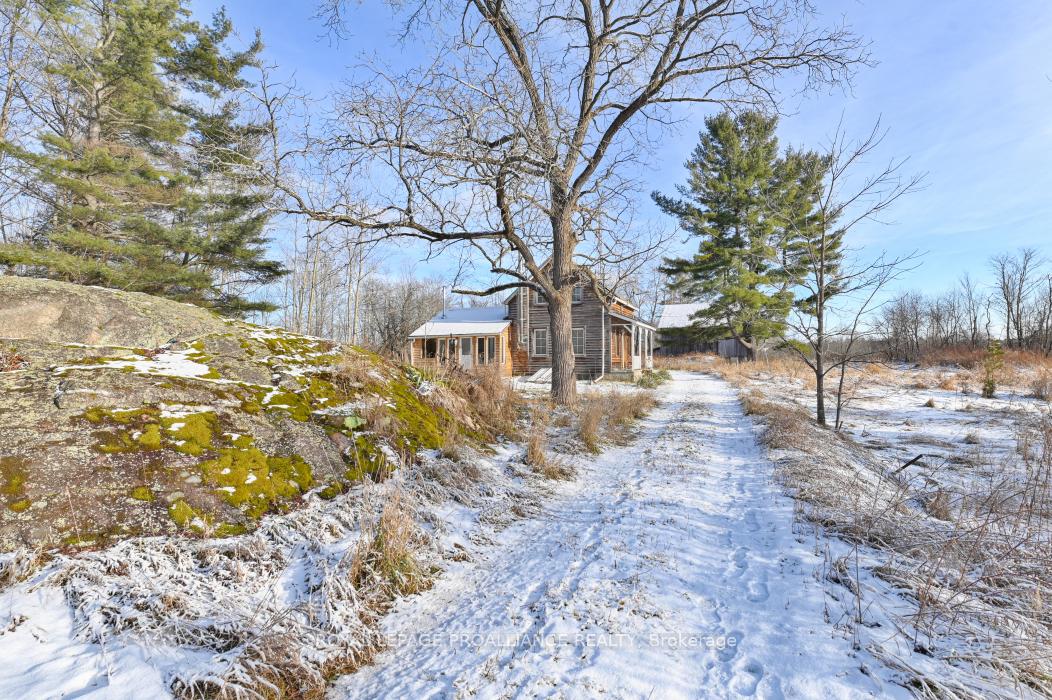 Photo 3 of 906 Rockies Road, Tweed, Elzevir (Twp) — HOMEH