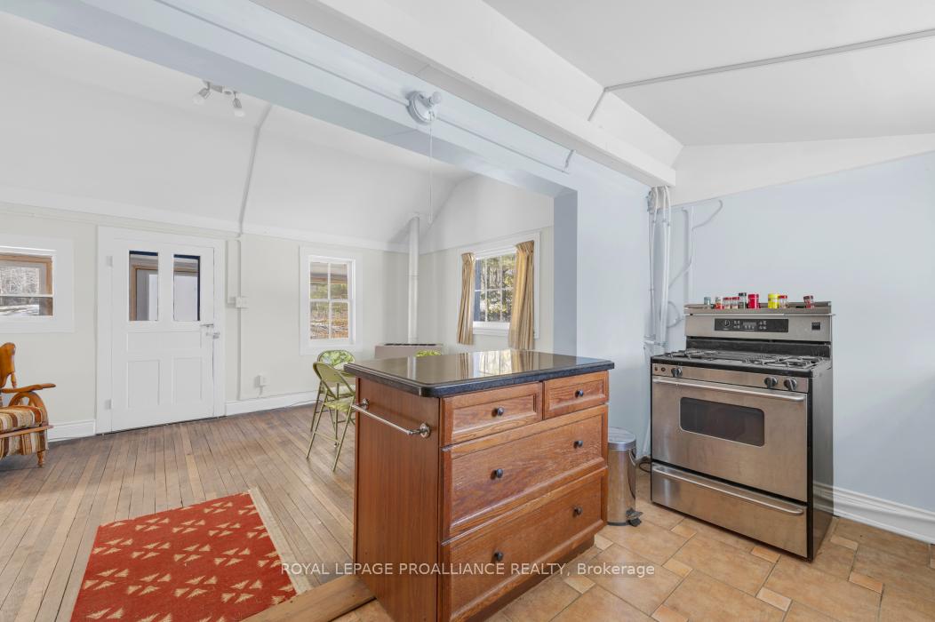 Photo 8 of 906 Rockies Road, Tweed, Elzevir (Twp) — HOMEH