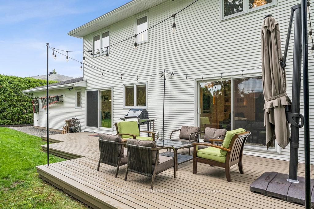 Photo 9 of 1889 Fairmeadow Crescent, Ottawa, Guildwood Estates - Urbandale Acres — HOMEH