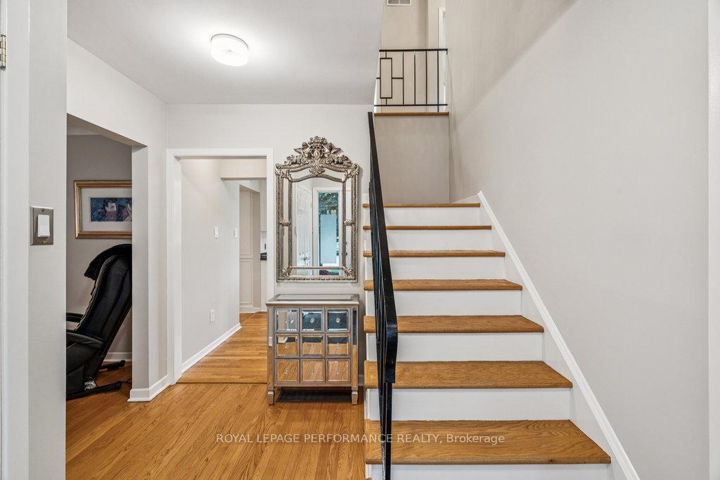 Photo 13 of 1889 Fairmeadow Crescent, Ottawa, Guildwood Estates - Urbandale Acres — HOMEH