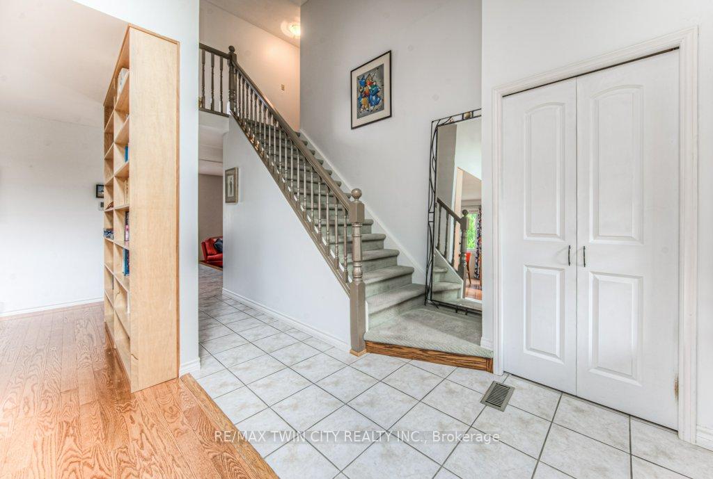 Photo 6 of 482 Appledale Crescent, Waterloo — HOMEH