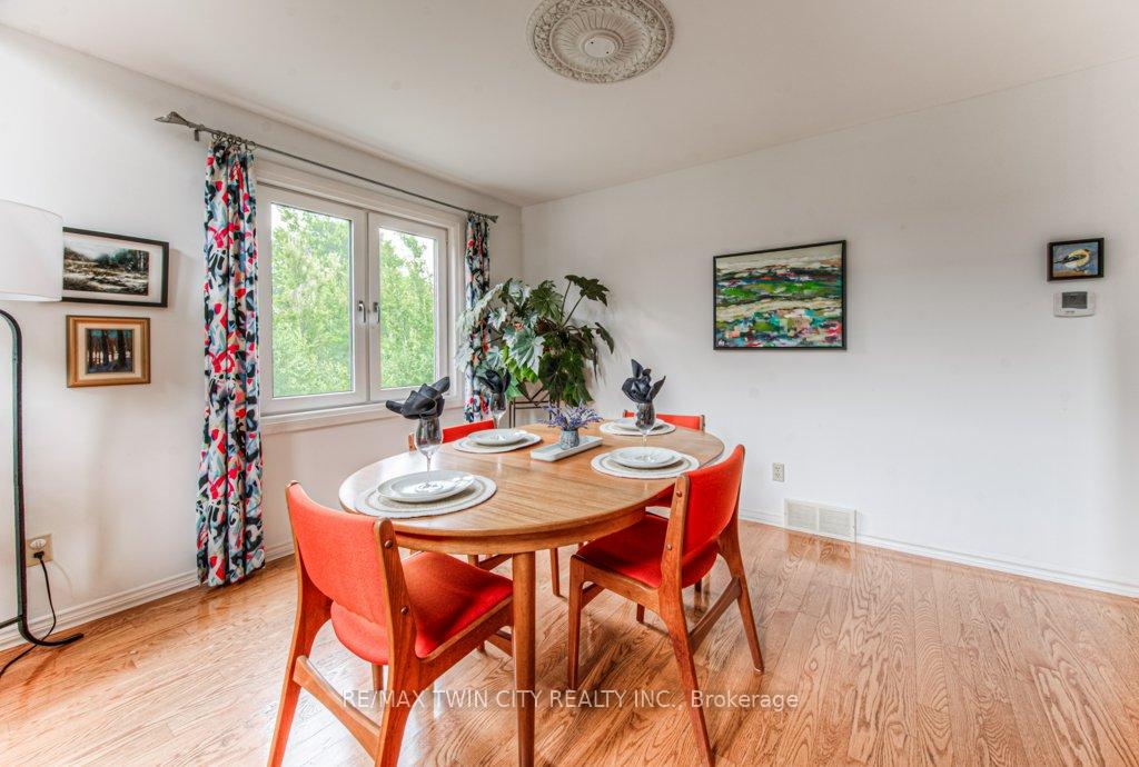 Photo 7 of 482 Appledale Crescent, Waterloo — HOMEH
