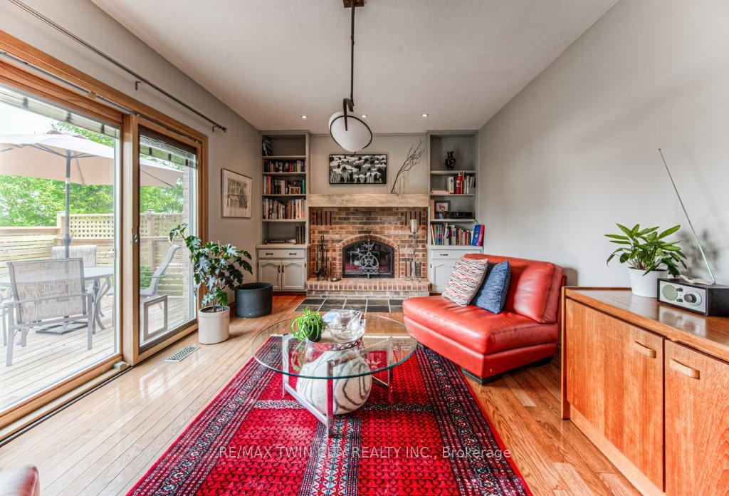 Photo 19 of 482 Appledale Crescent, Waterloo — HOMEH