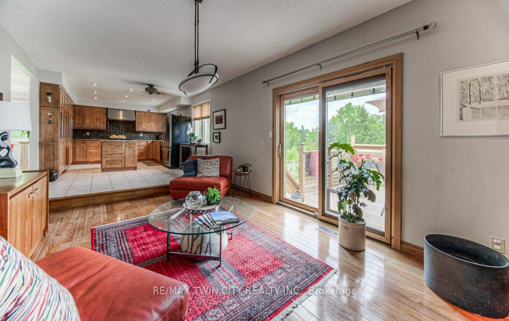 Photo 20 of 482 Appledale Crescent, Waterloo — HOMEH