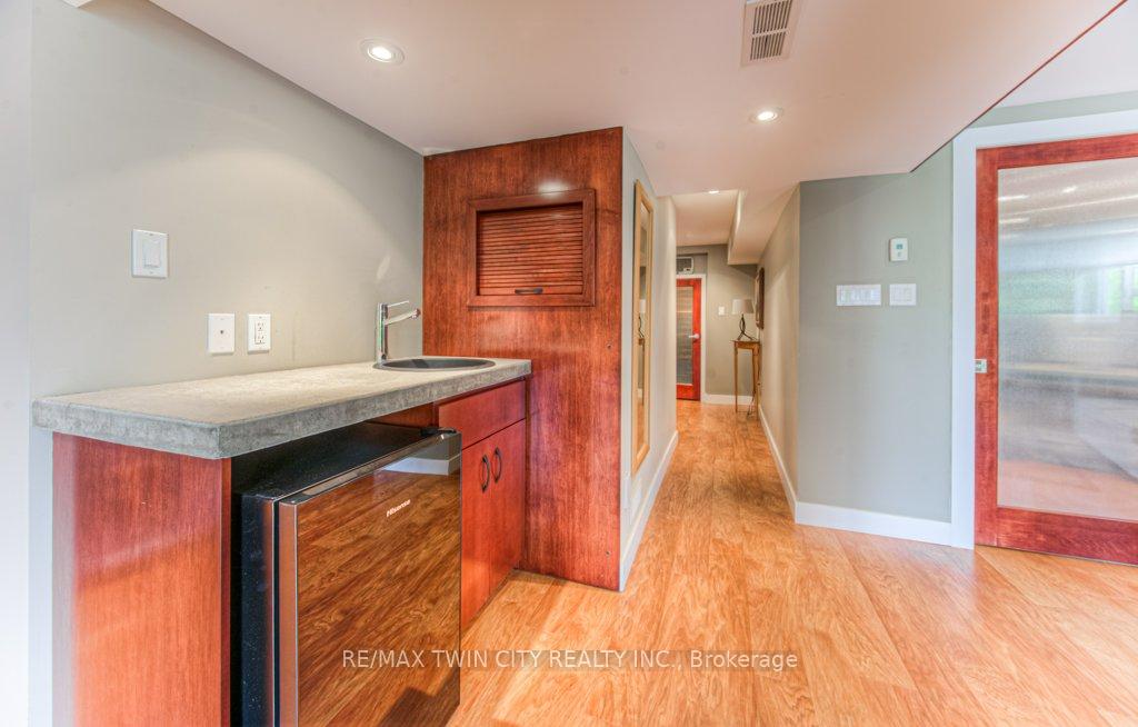 Photo 41 of 482 Appledale Crescent, Waterloo — HOMEH