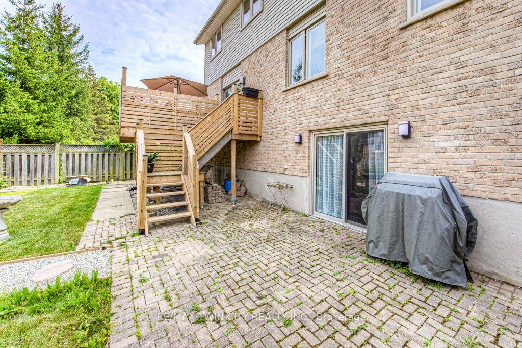 Photo 44 of 482 Appledale Crescent, Waterloo — HOMEH