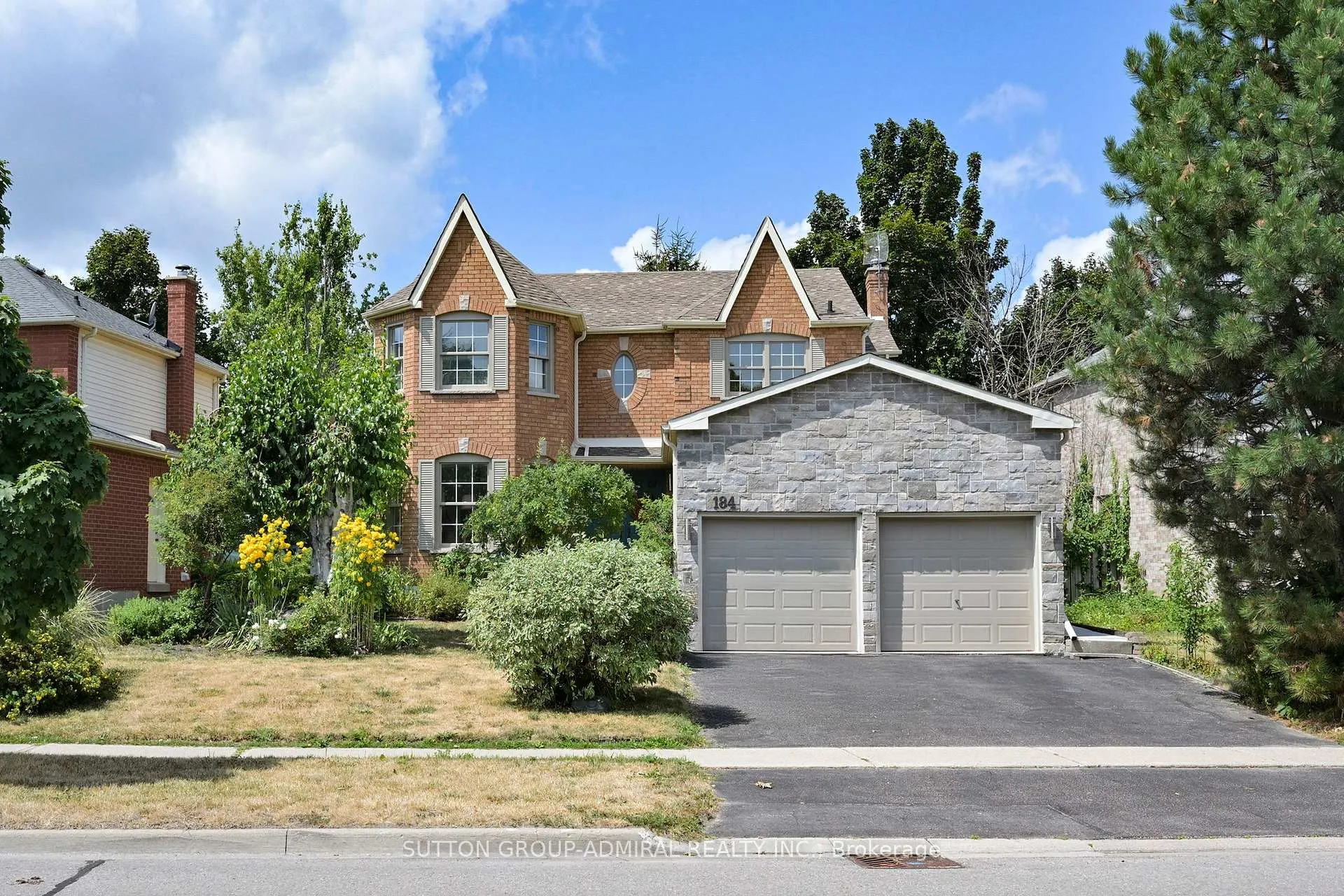 Front of 184 Hanmer Street W