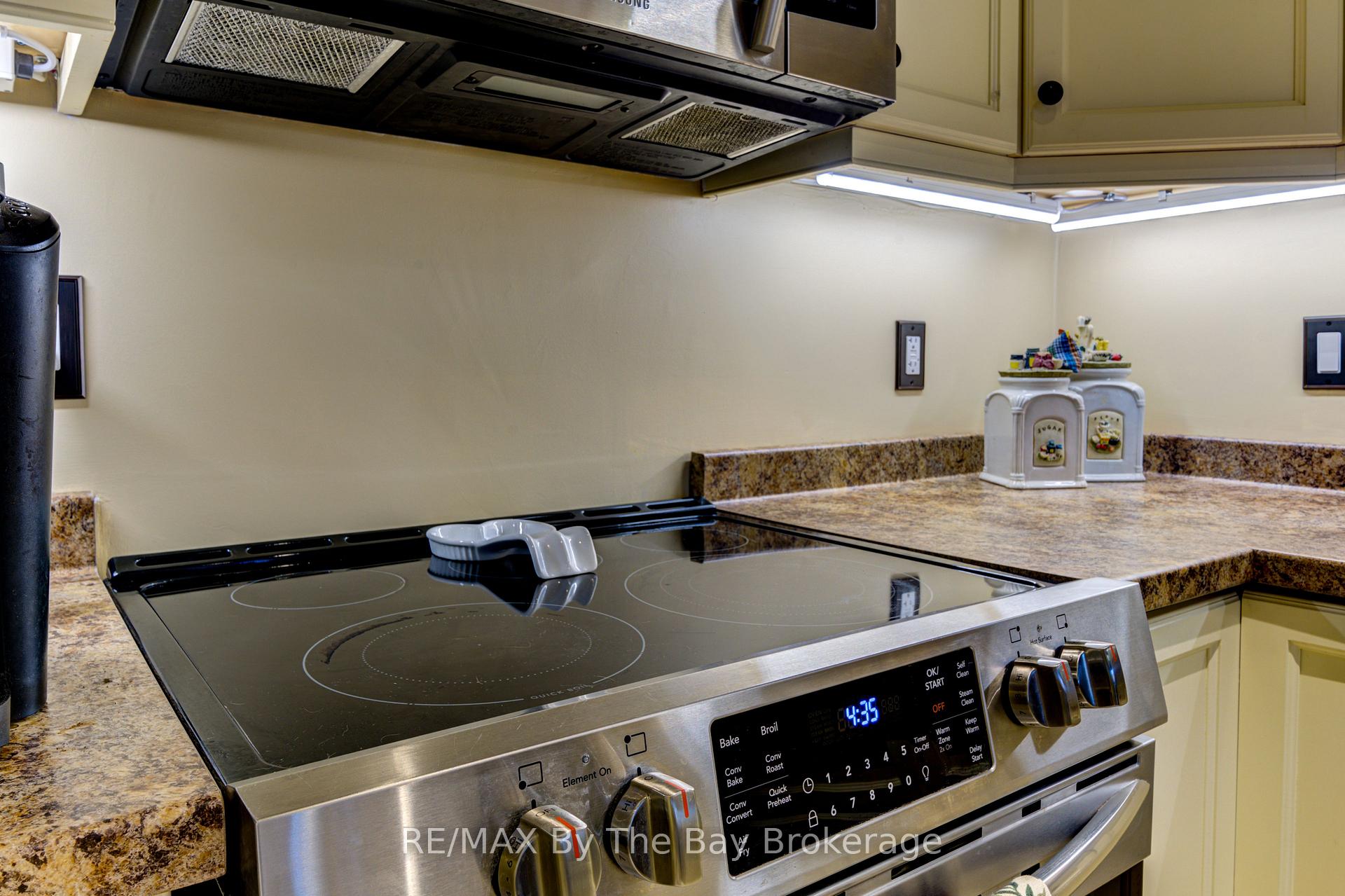 Photo 13 of 122 Greenway Drive, Wasaga Beach — HOMEH