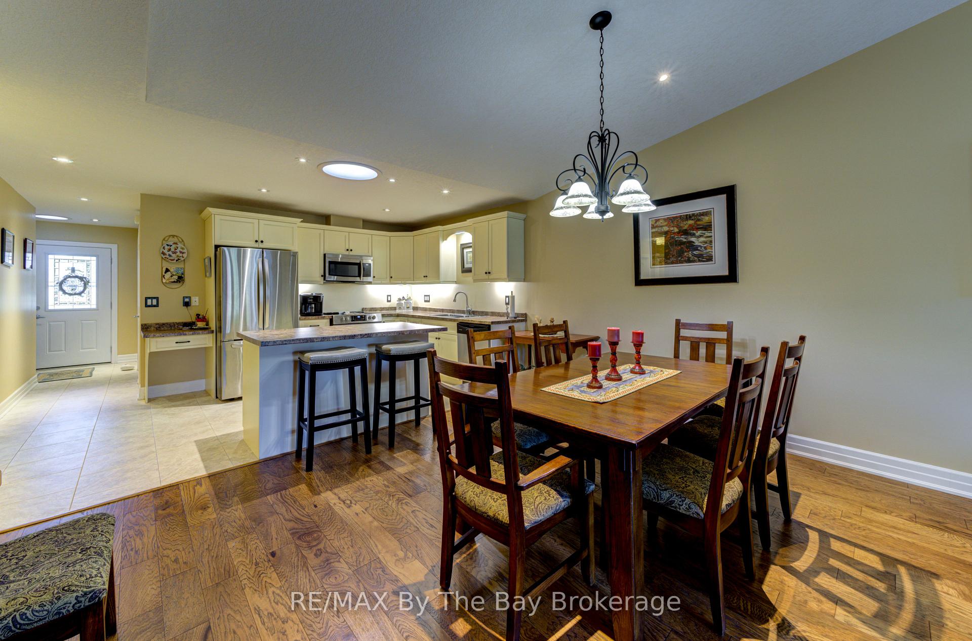 Photo 17 of 122 Greenway Drive, Wasaga Beach — HOMEH