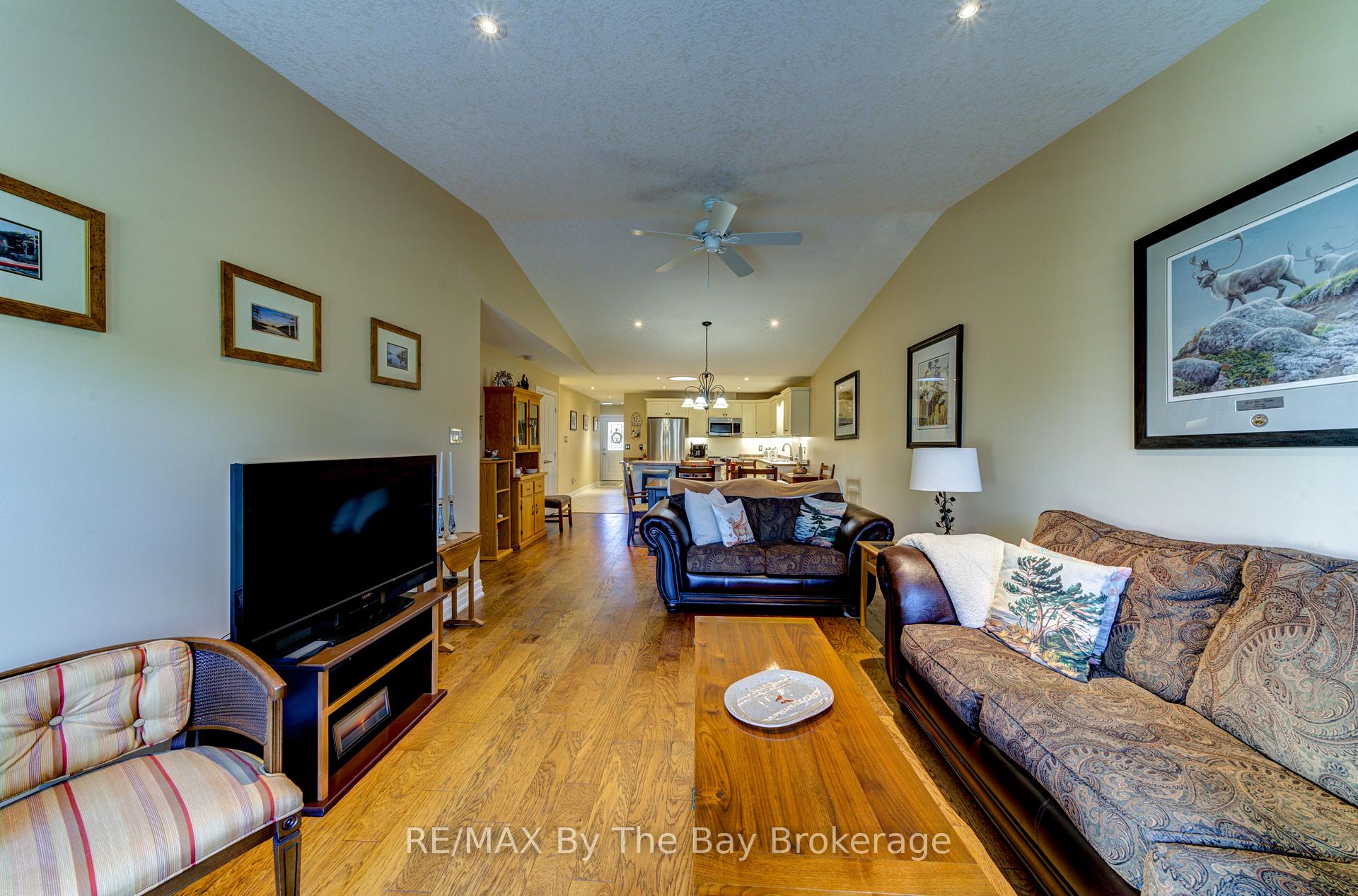 Photo 23 of 122 Greenway Drive, Wasaga Beach — HOMEH