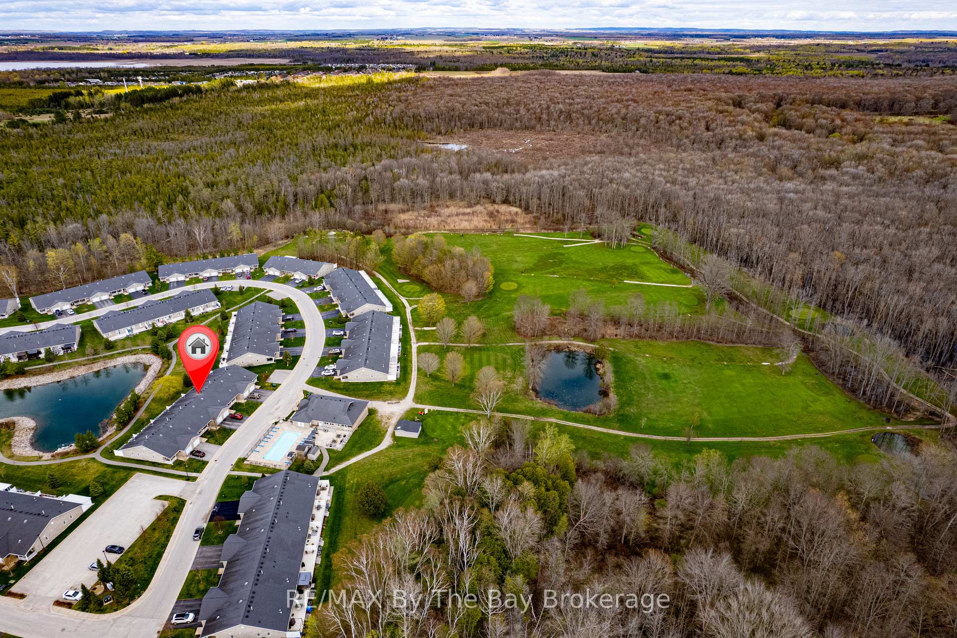 Photo 42 of 122 Greenway Drive, Wasaga Beach — HOMEH