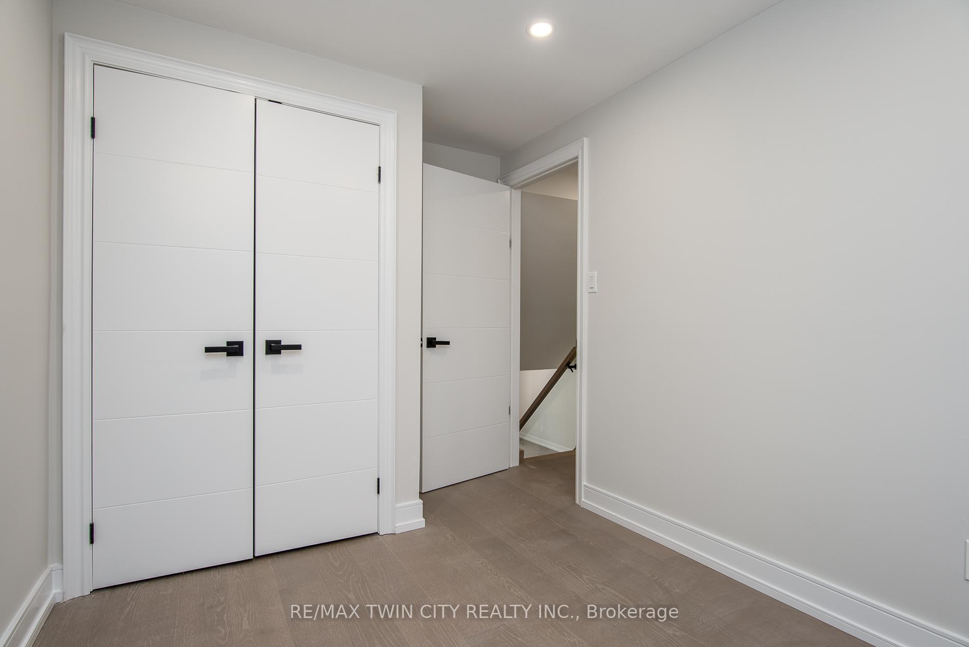 Photo 15 of 629B Settlersfield Court, Waterloo, Westvale — HOMEH