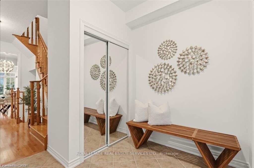Photo 5 of 23 Sedgewick Place, Vaughan, Vellore Village — HOMEH