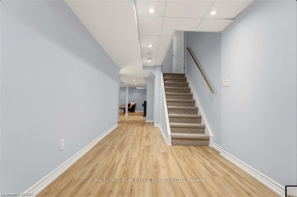 Photo 7 of 23 Sedgewick Place, Vaughan, Vellore Village — HOMEH