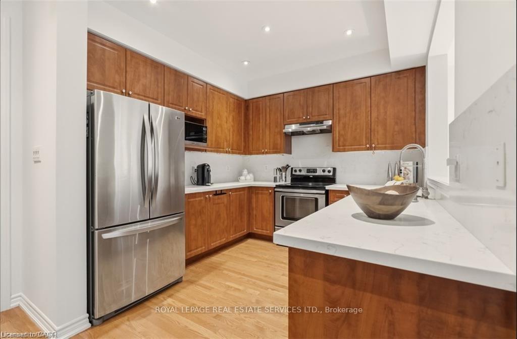 Photo 32 of 23 Sedgewick Place, Vaughan, Vellore Village — HOMEH