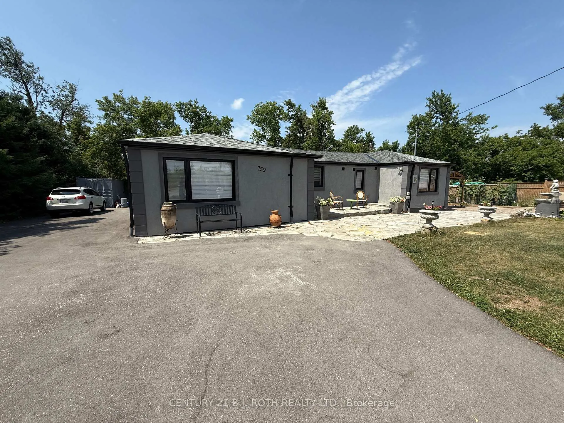 Photo 1 of Unit Upper 2, 759 Essa Road, Barrie, Holly — HOMEH