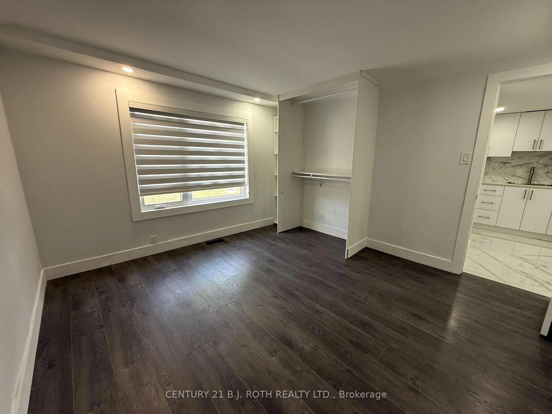 Photo 5 of Unit Upper 2, 759 Essa Road, Barrie, Holly — HOMEH