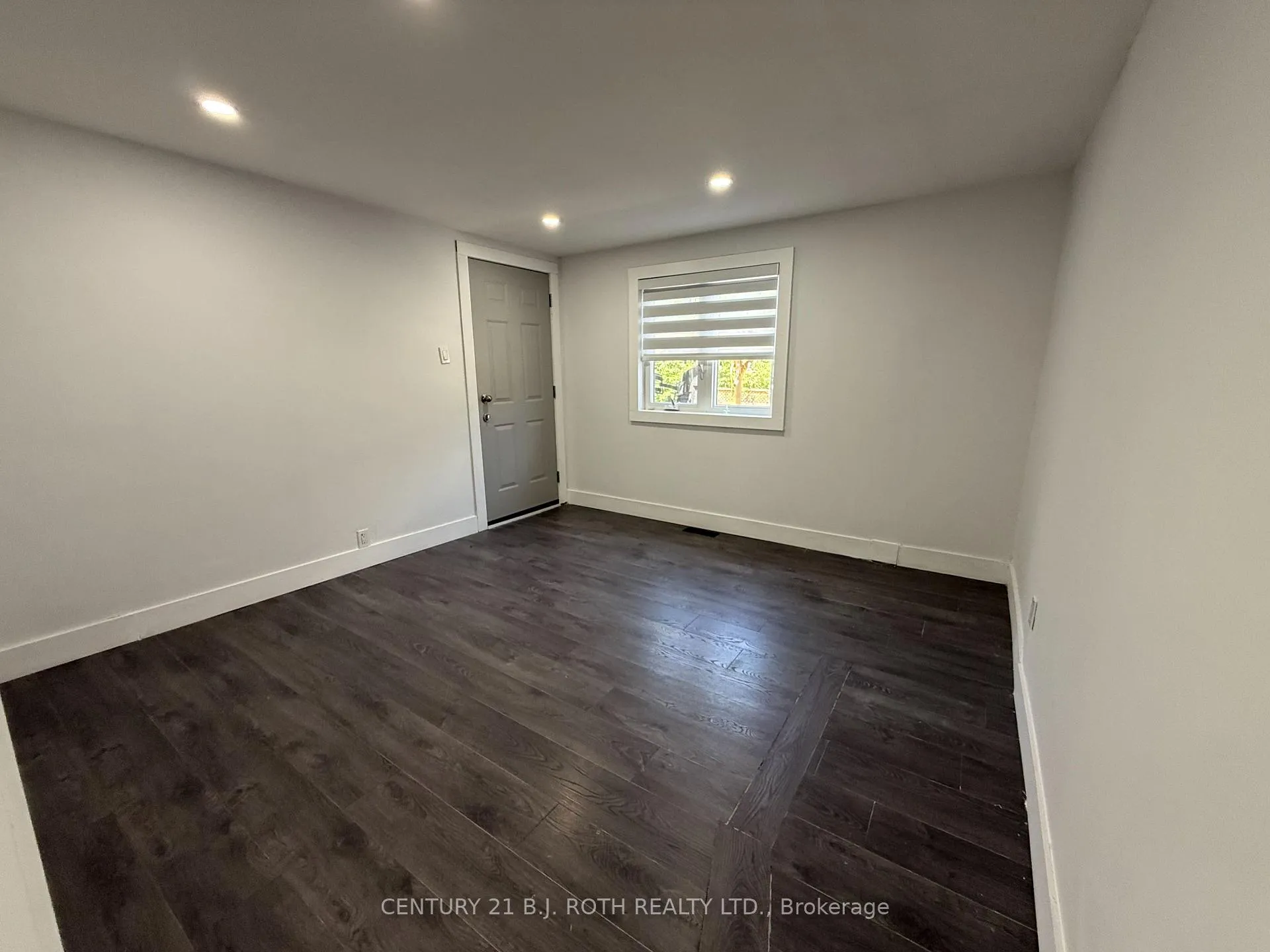 Photo 7 of Unit Upper 2, 759 Essa Road, Barrie, Holly — HOMEH
