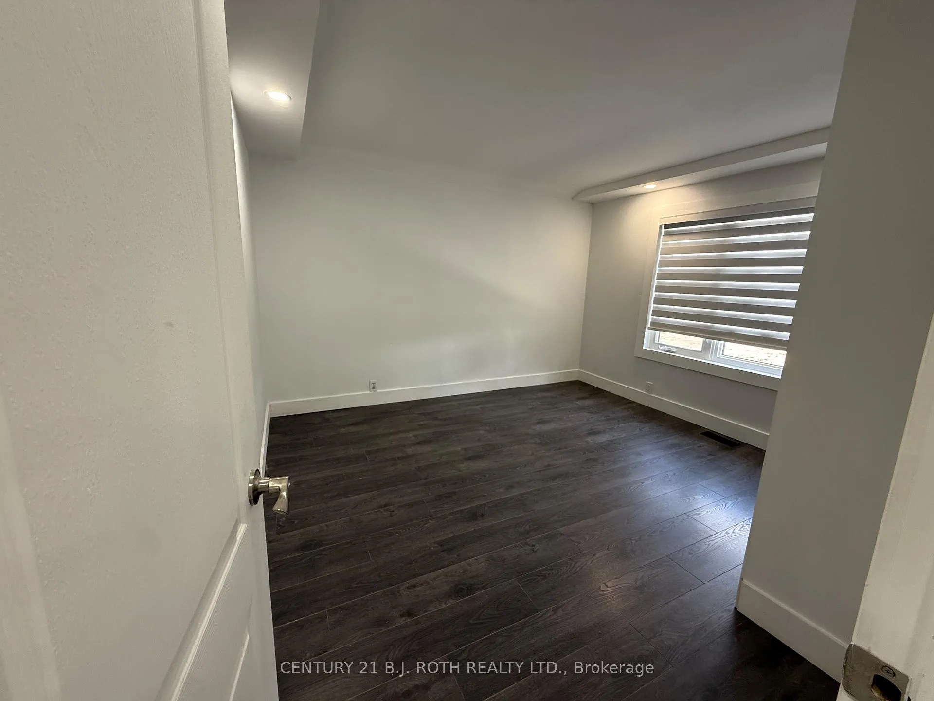 Photo 8 of Unit Upper 2, 759 Essa Road, Barrie, Holly — HOMEH