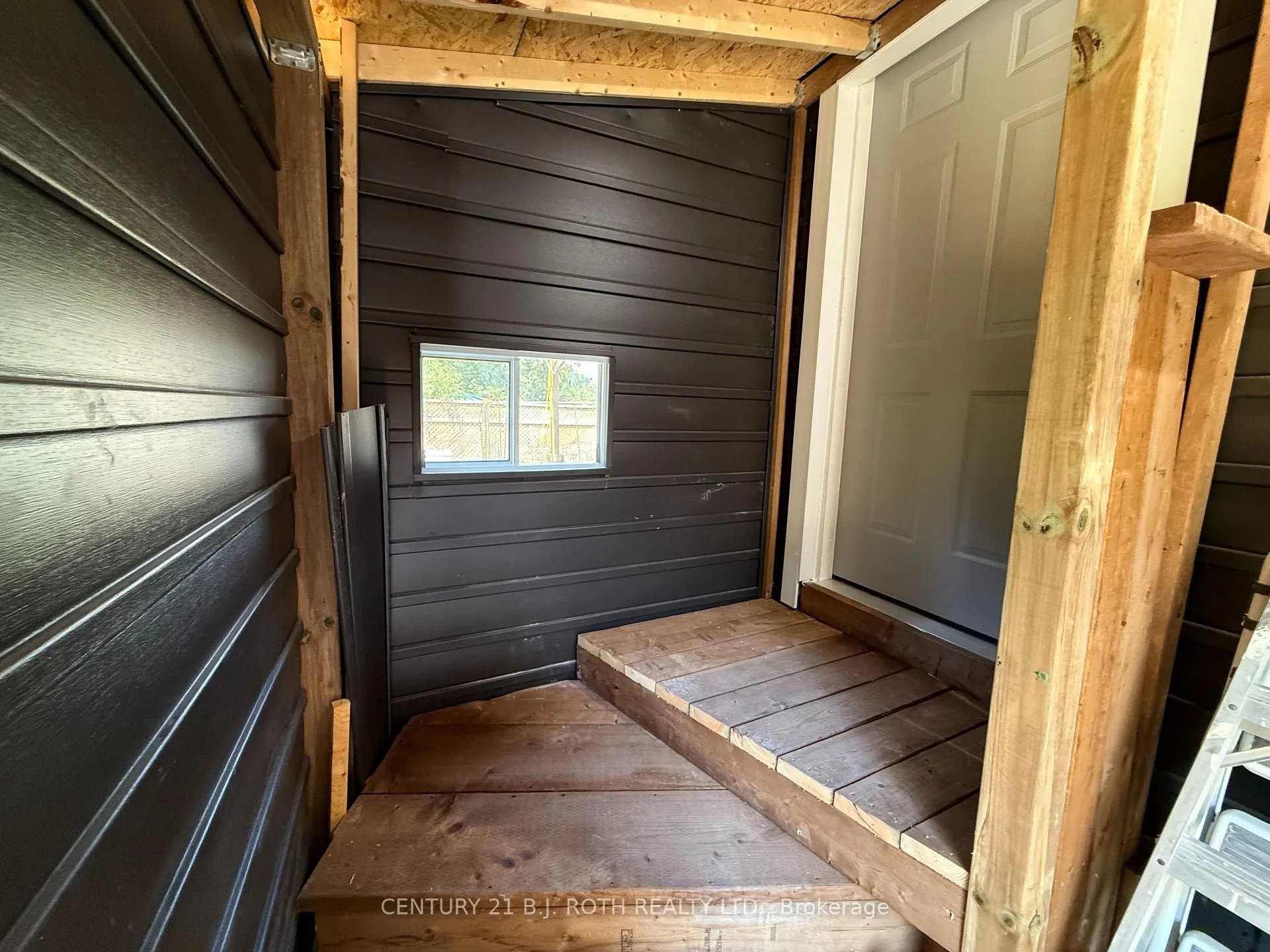 Photo 11 of Unit Upper 2, 759 Essa Road, Barrie, Holly — HOMEH