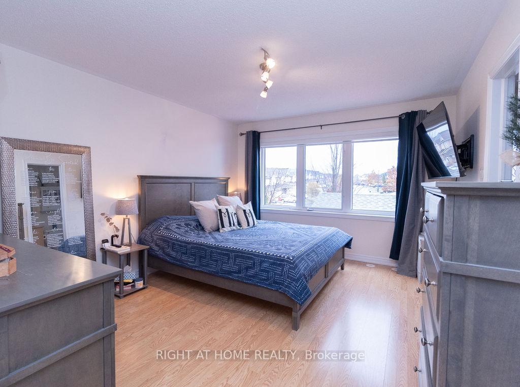 Photo 20 of 169 Zokol Drive, Aurora, Bayview Northeast — HOMEH