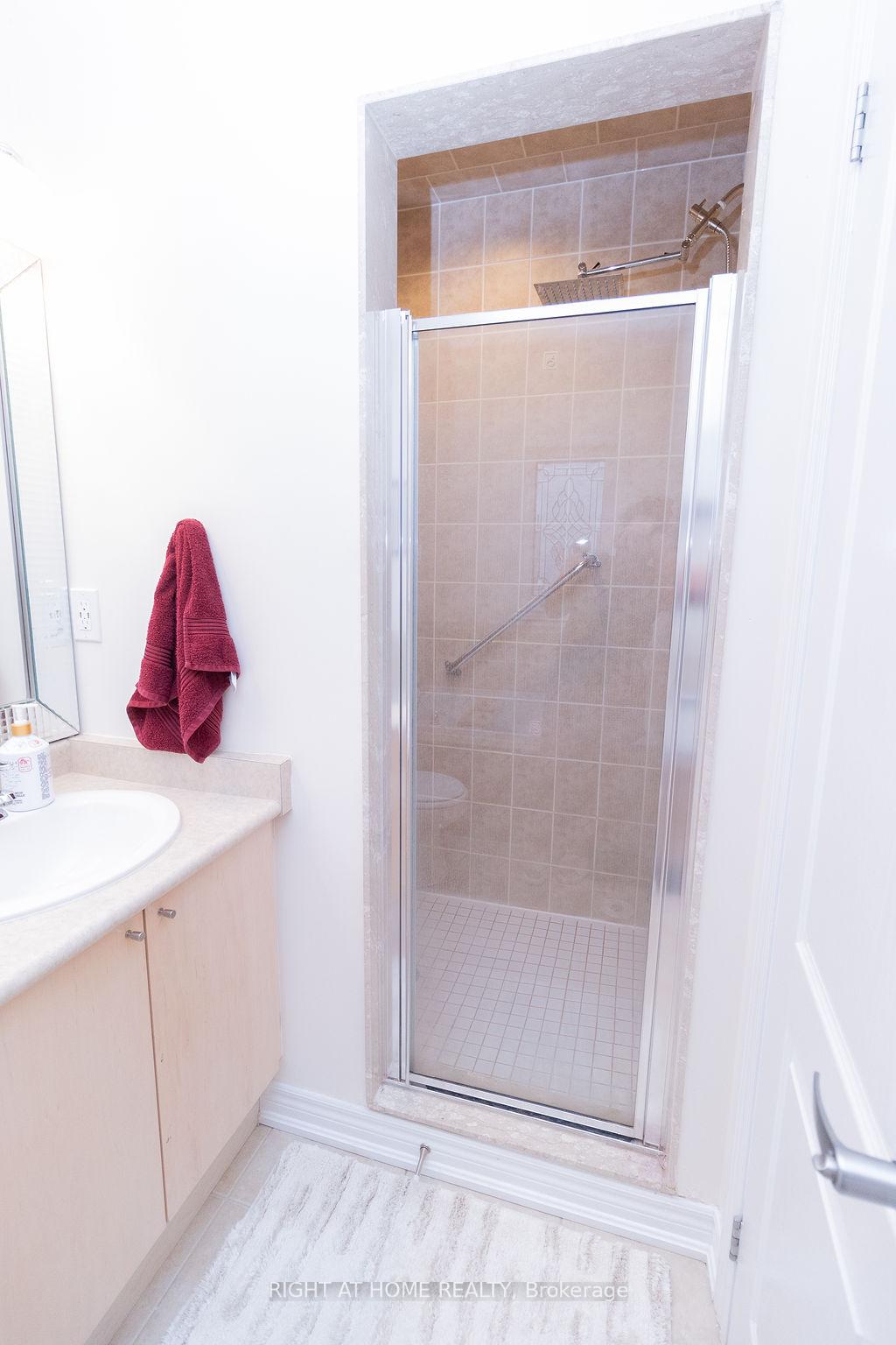 Photo 25 of 169 Zokol Drive, Aurora, Bayview Northeast — HOMEH