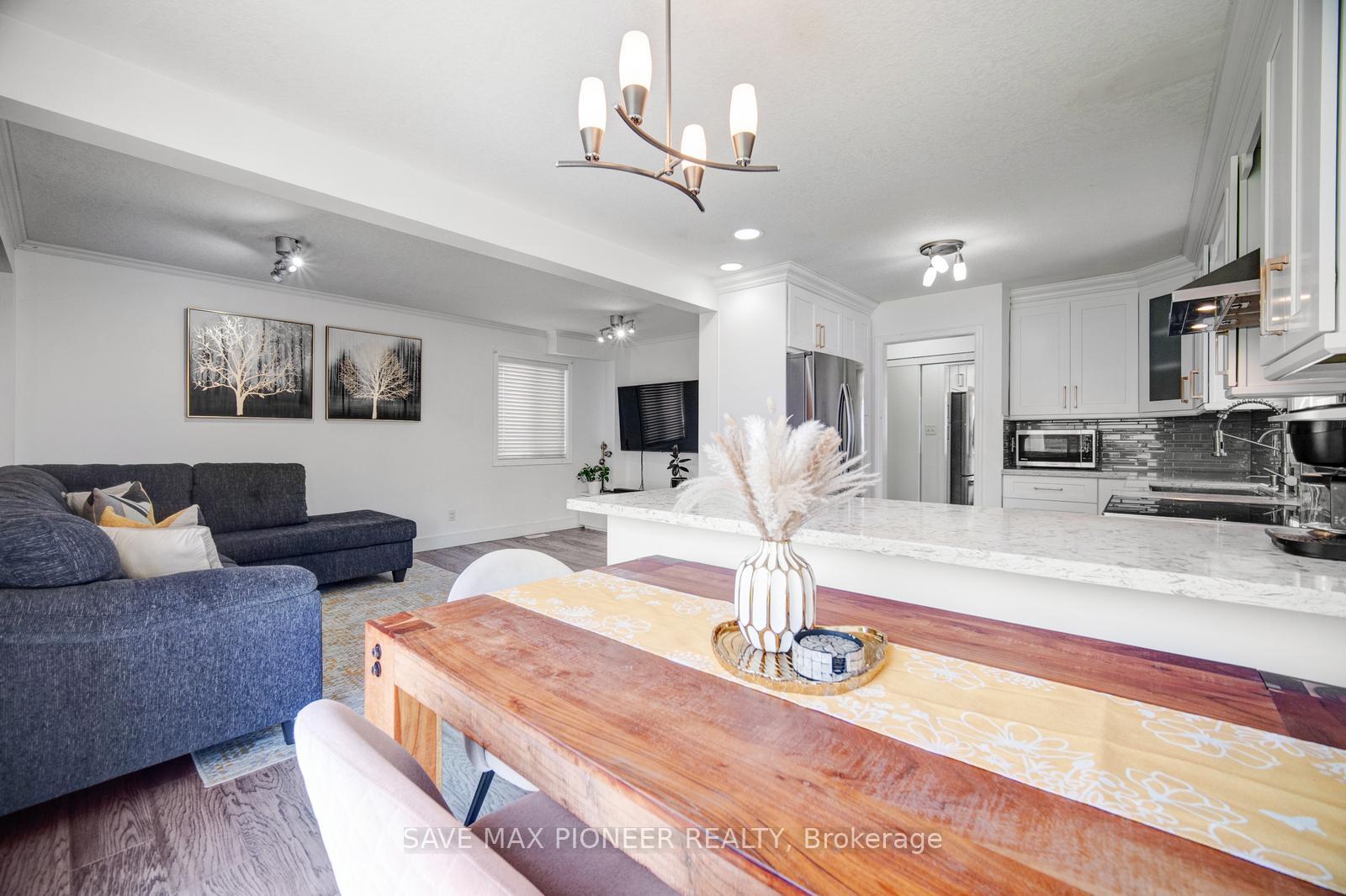 Photo 18 of 675 Karlsfeld Road, Waterloo — HOMEH