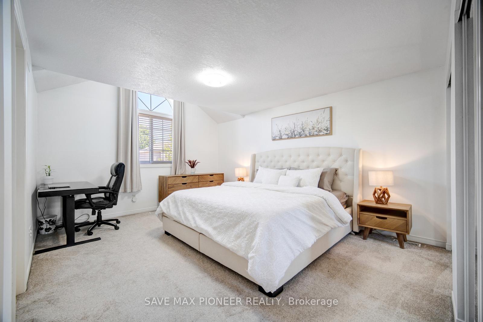 Photo 24 of 675 Karlsfeld Road, Waterloo — HOMEH