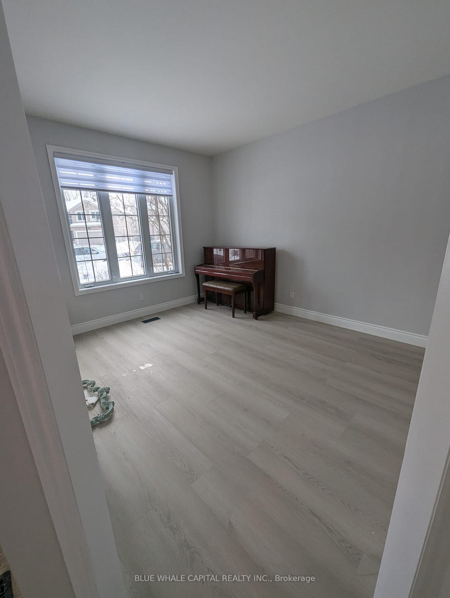 Photo 3 of 326 Edenwood Place, Waterloo, Laurelwood — HOMEH