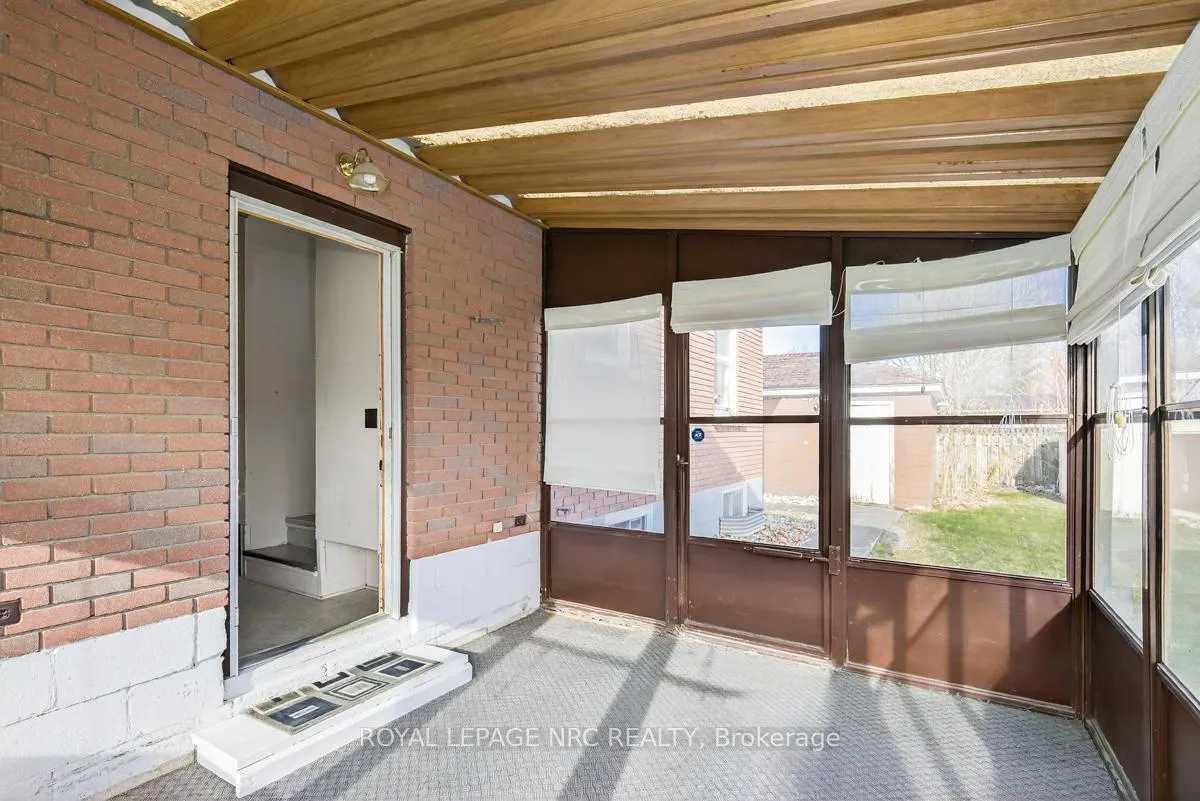 Photo 23 of 430 Clare Avenue, Welland, Prince Charles — HOMEH