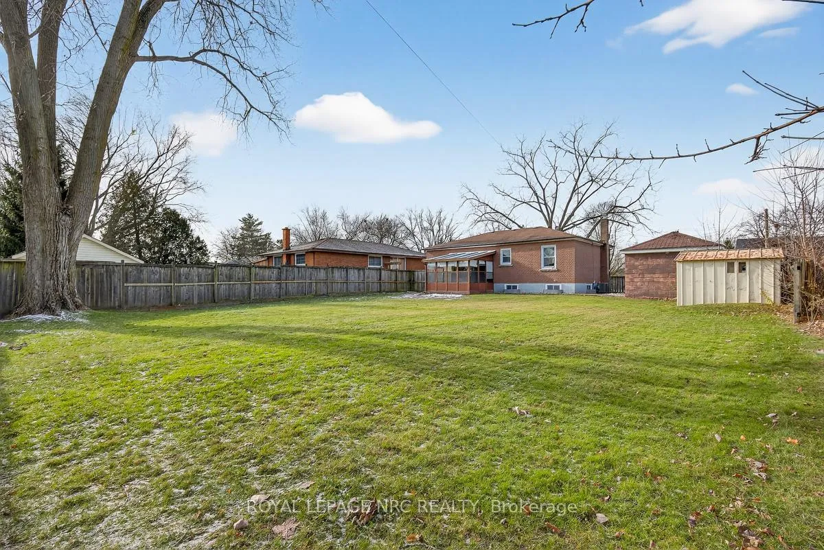 Photo 24 of 430 Clare Avenue, Welland, Prince Charles — HOMEH