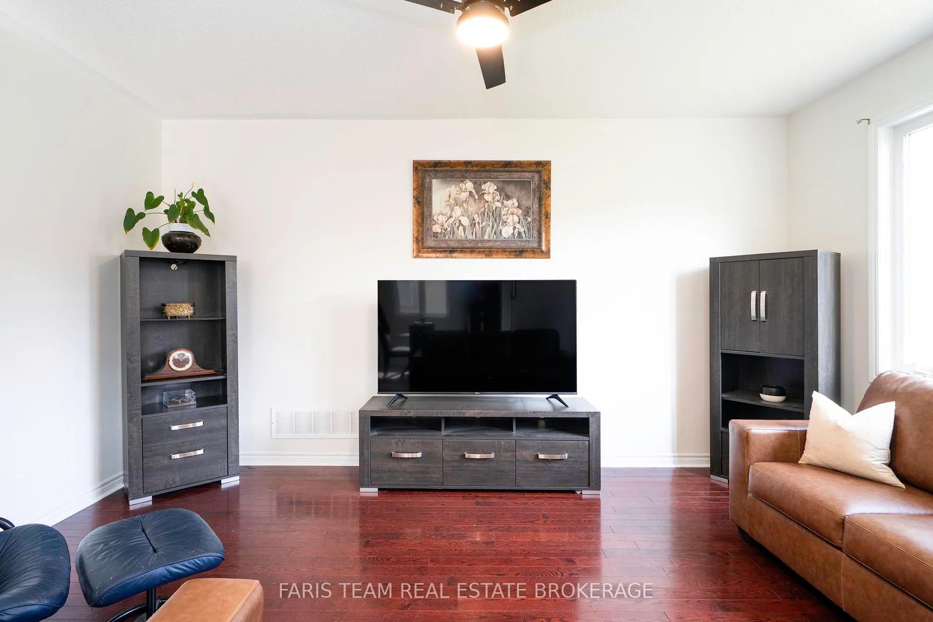 Photo 14 of 83 White Sands Way, Wasaga Beach — HOMEH