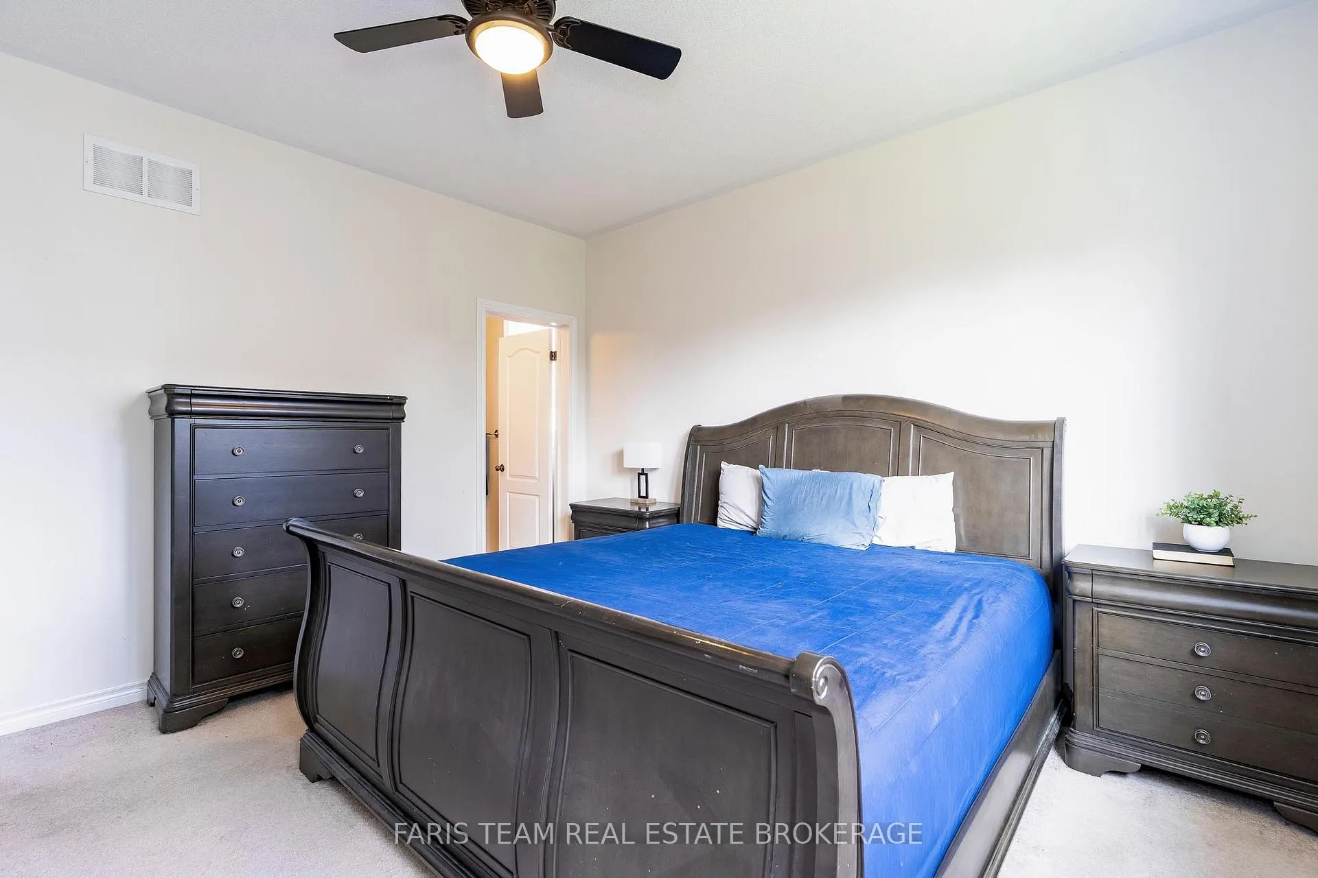 Photo 16 of 83 White Sands Way, Wasaga Beach — HOMEH