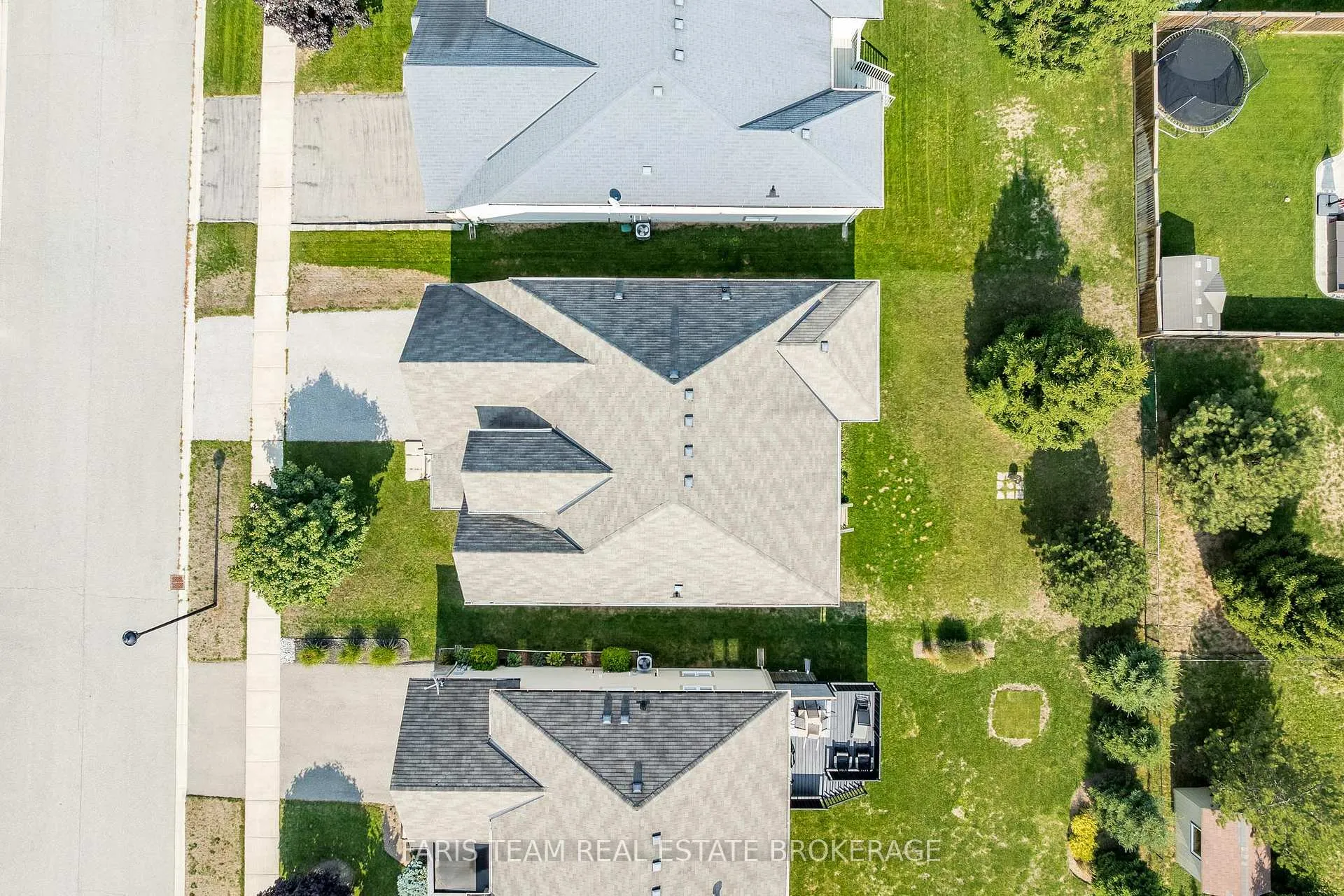 Photo 31 of 83 White Sands Way, Wasaga Beach — HOMEH